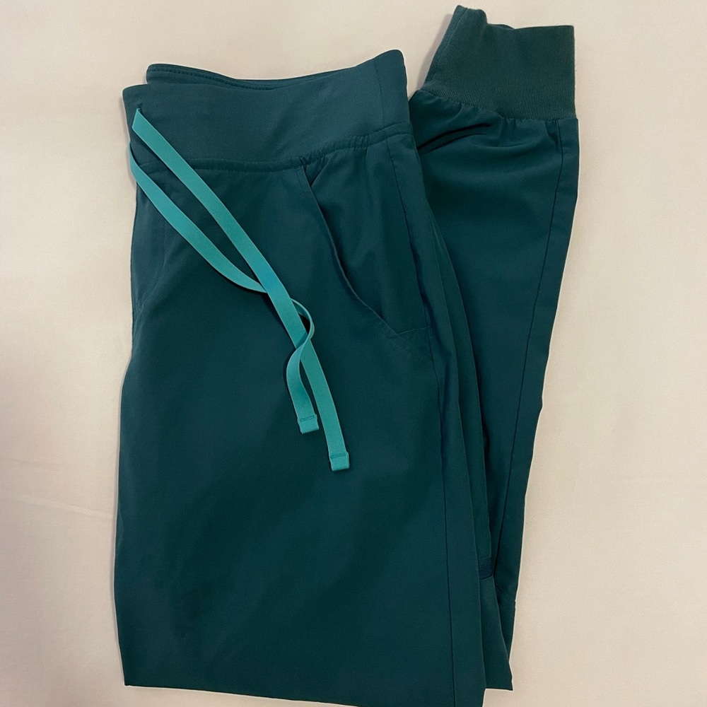 Figs Zamora Caribbean Blue